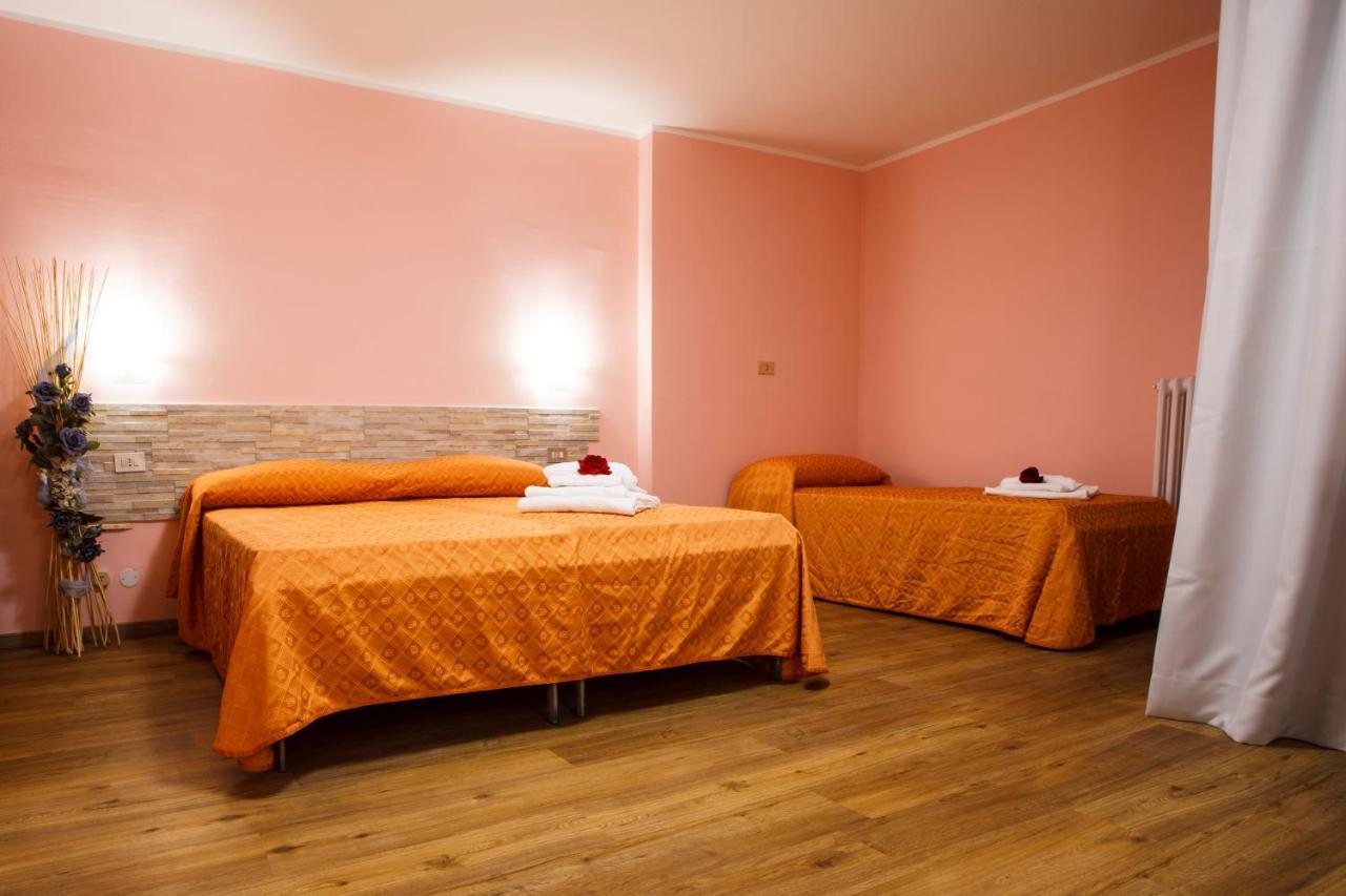 Hotel Olimpic เซสตรีเอ ภายนอก รูปภาพ